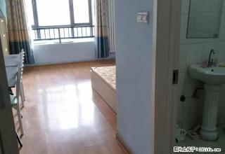 (单间出租)名士豪庭 女生合租精装主卧带独卫中公教育大厦附近经十路浆水路 - 济南28生活网 jn.28life.net